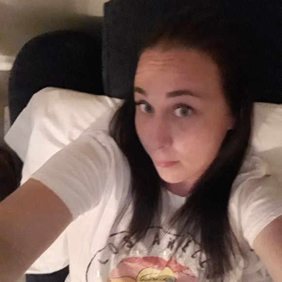 Meet your Posher, Jennifer - Picture 1 of 1